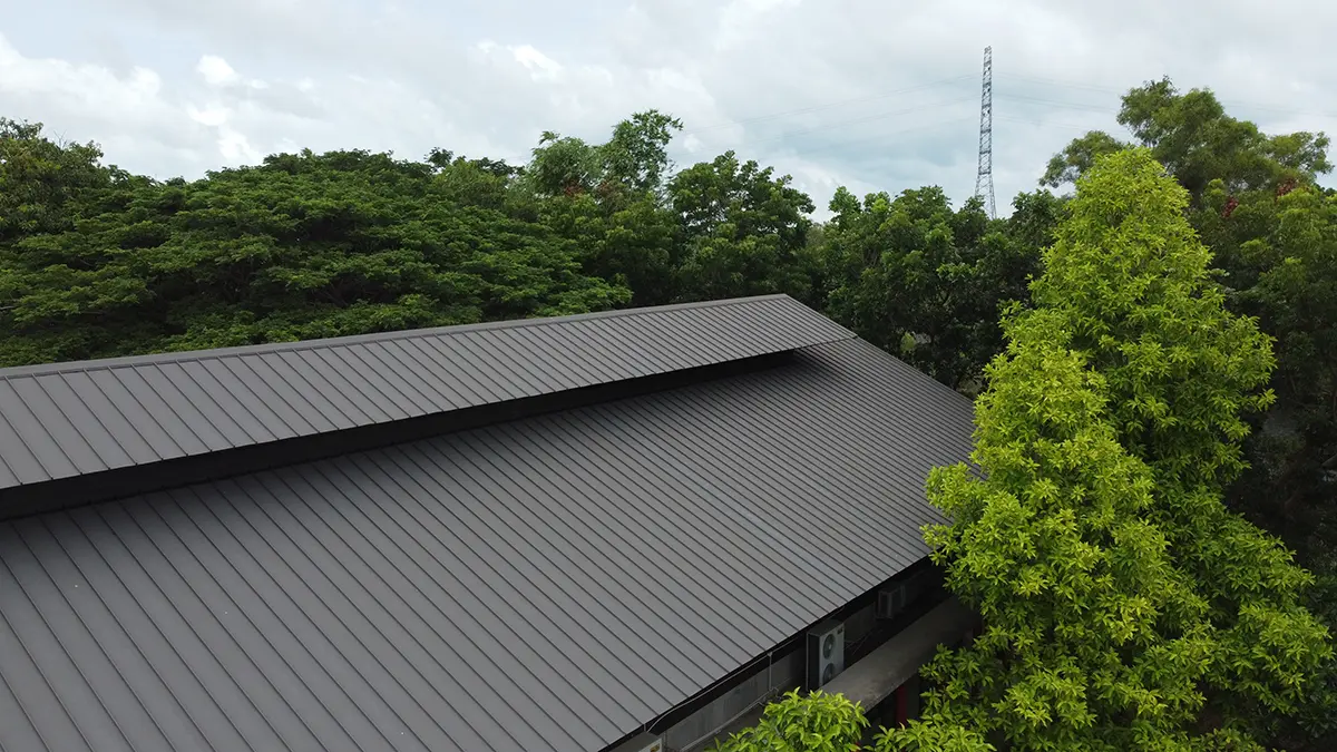 โรงเรียนประภัสสรคุณธรรม จ.ระยอง รุ่น Norden Snaplock สี Ash Gray